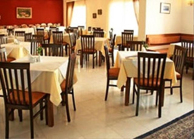 Kornilios Istron Hotel Giannitsa Buitenkant foto